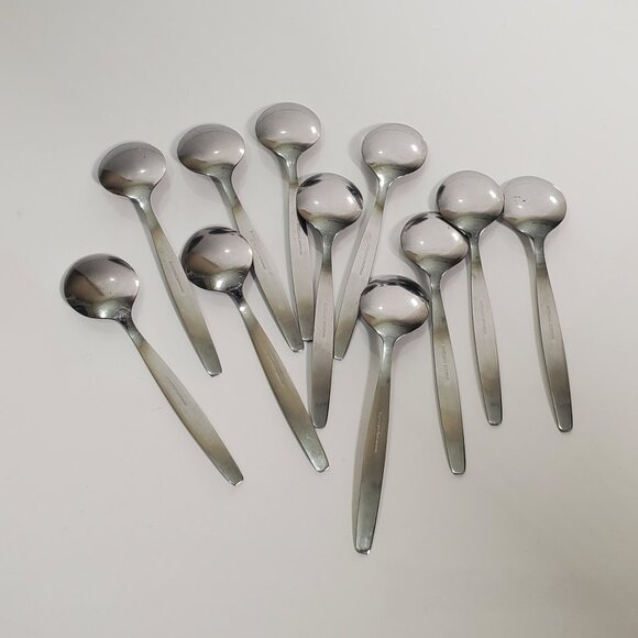 Vintage Set of 12 Rostfrei Small Spoons - Picture 5 of 11